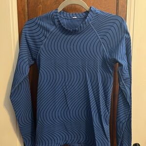 Athleta long sleeve | Blue and Navy swirl